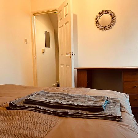 Holiday House Near Football Ground Nottingham Ngoại thất bức ảnh