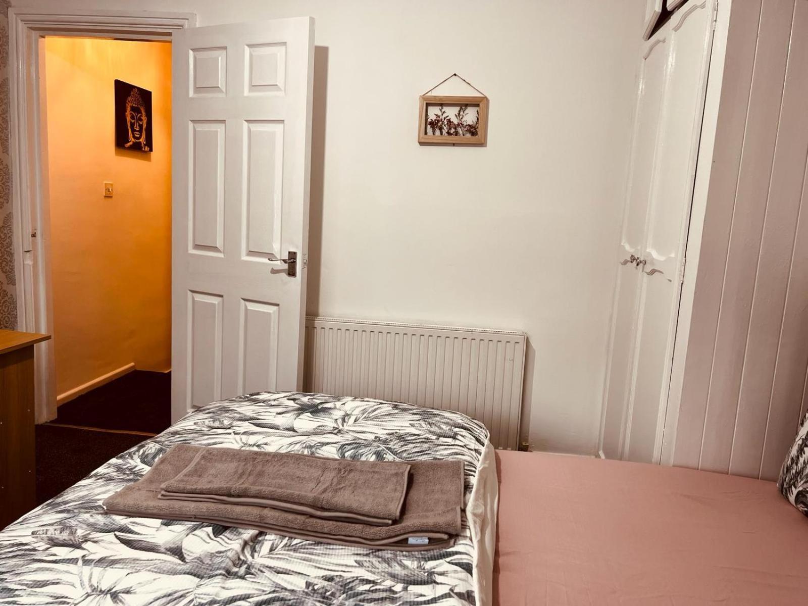 Holiday House Near Football Ground Nottingham Ngoại thất bức ảnh