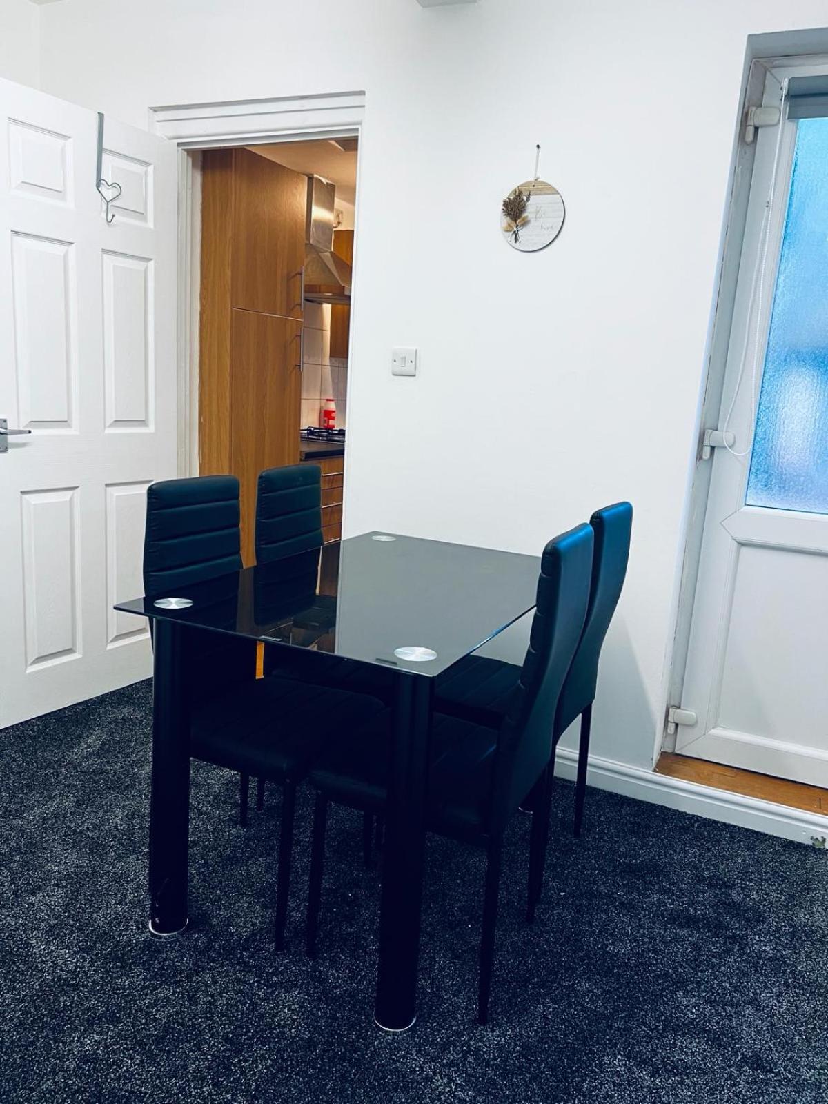 Holiday House Near Football Ground Nottingham Ngoại thất bức ảnh